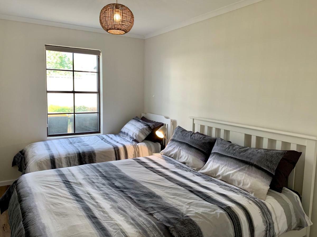 Berds Nest * Emu Bay